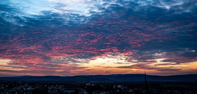 Ulrich Maier-Harth – abendliche Schäfchenwolken Cirrocumuliwolken