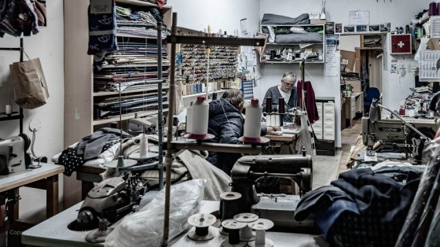 Wolfgang Hünefeld: Chaos mit Nadel und Faden